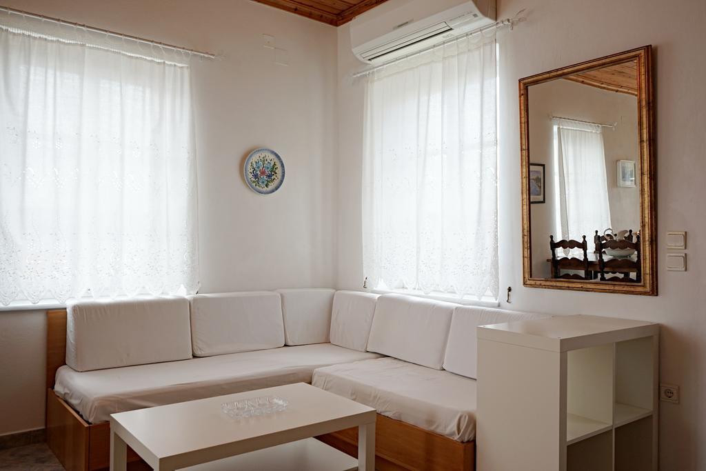 Kiki'S Houses Vlichos Đảo Hydra Ngoại thất bức ảnh